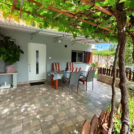 Holiday home Pavao 1402