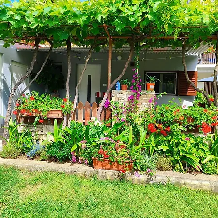 Holiday home Pavao 1402